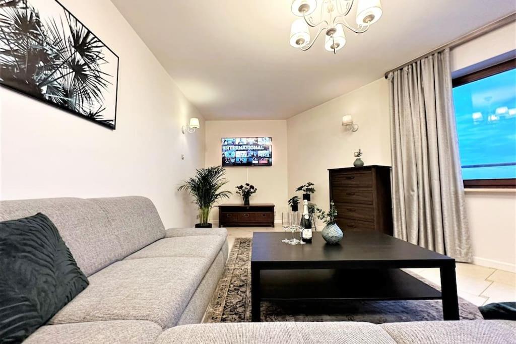 Exclusive Penthouse Near Citycenter 120M2 +Netflix Cracovia Exterior foto